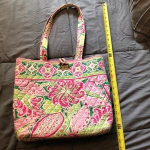 Vera Bradley tote bag